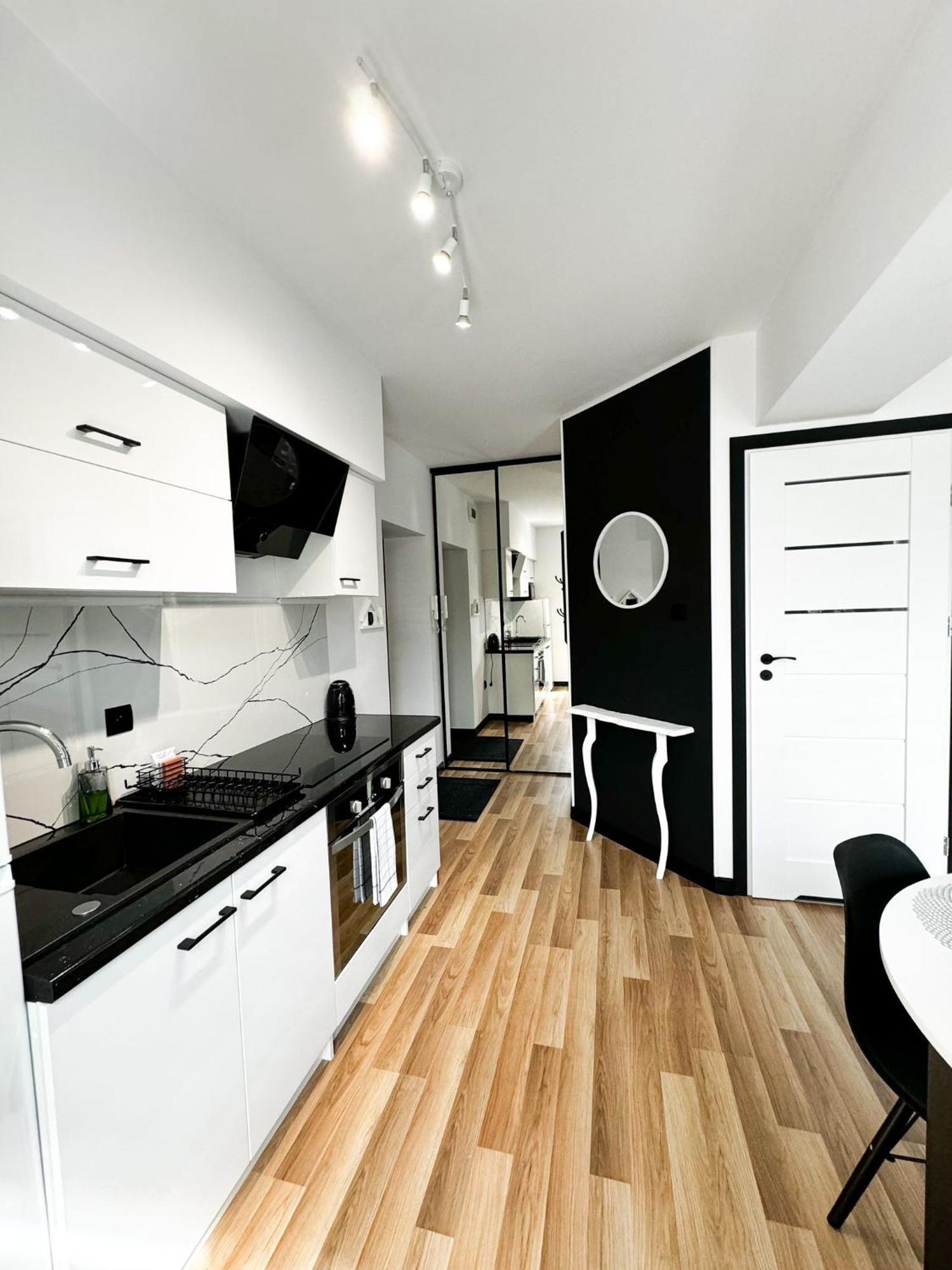 Niko Apartment *